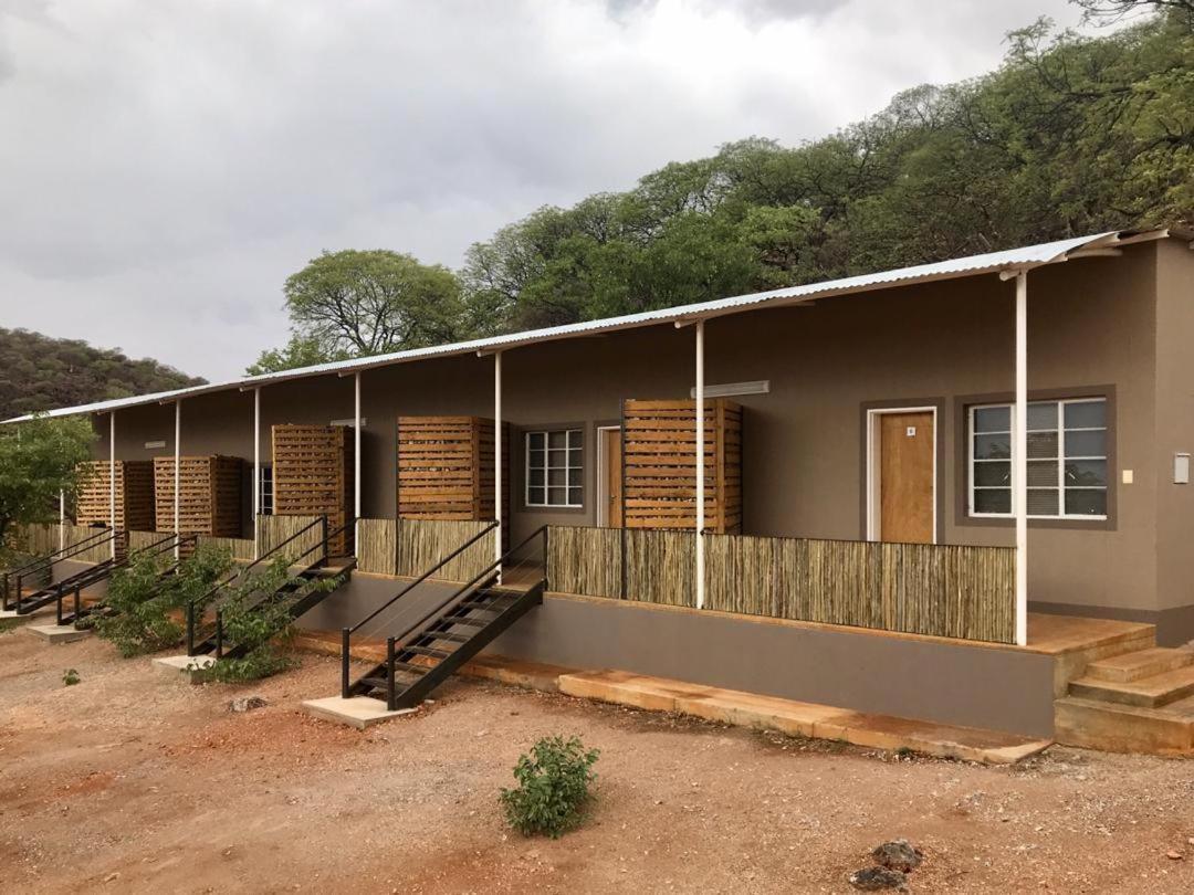 Kifaru Bush Camp Hotel Оутджо Стая снимка
