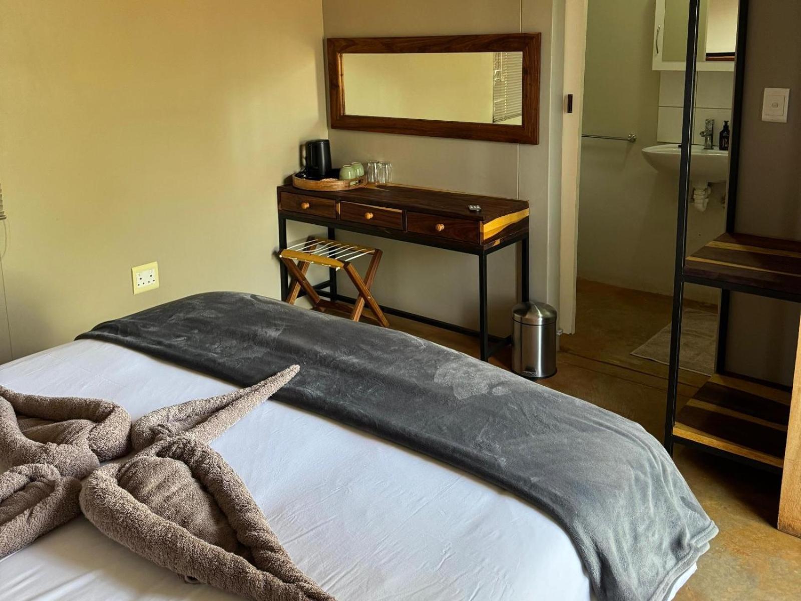 Kifaru Bush Camp Hotel Оутджо Стая снимка